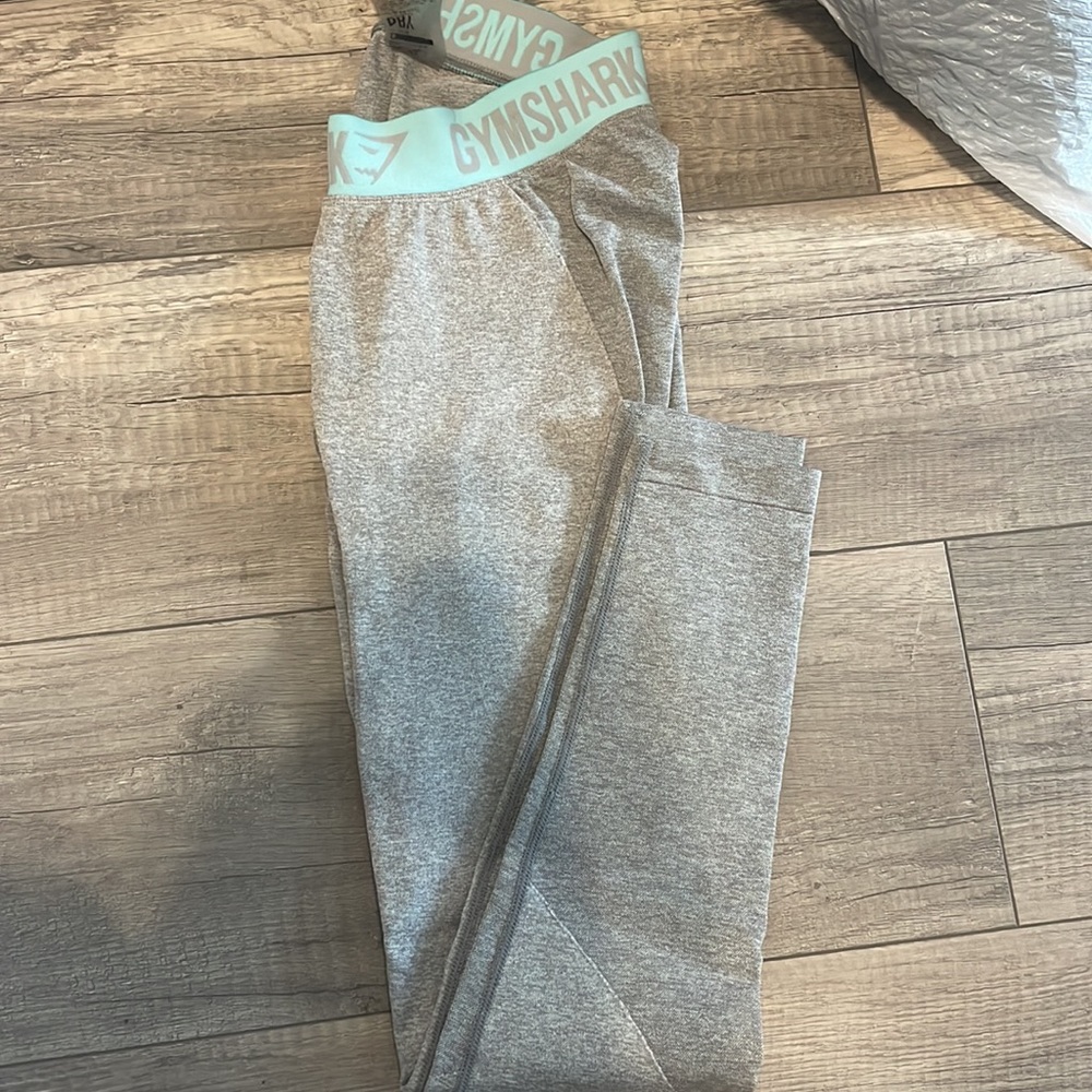 •Gymshark• gray leggings - Picture 2 of 2